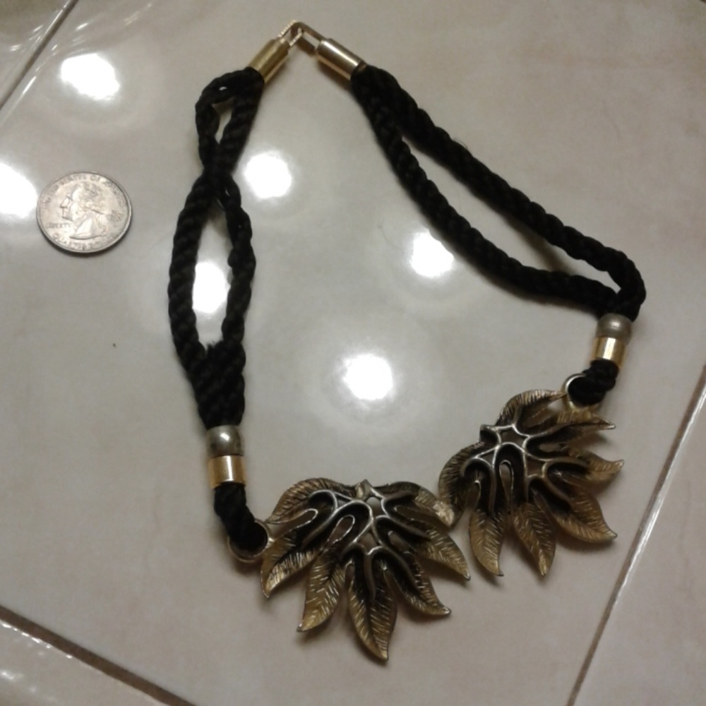 Palm Leaf Choker